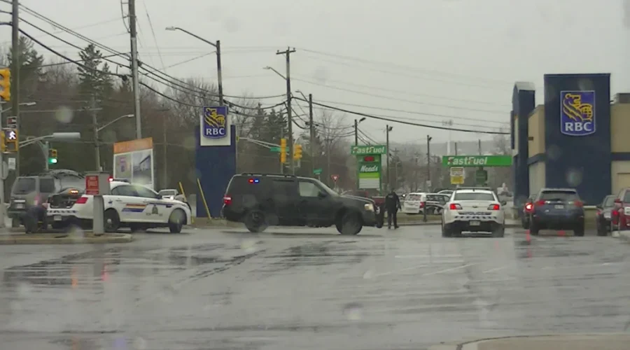Armed Robbery In Moncton Under Investigation