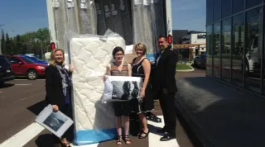 Sleep Country Donates Beds To Crossroads For Women