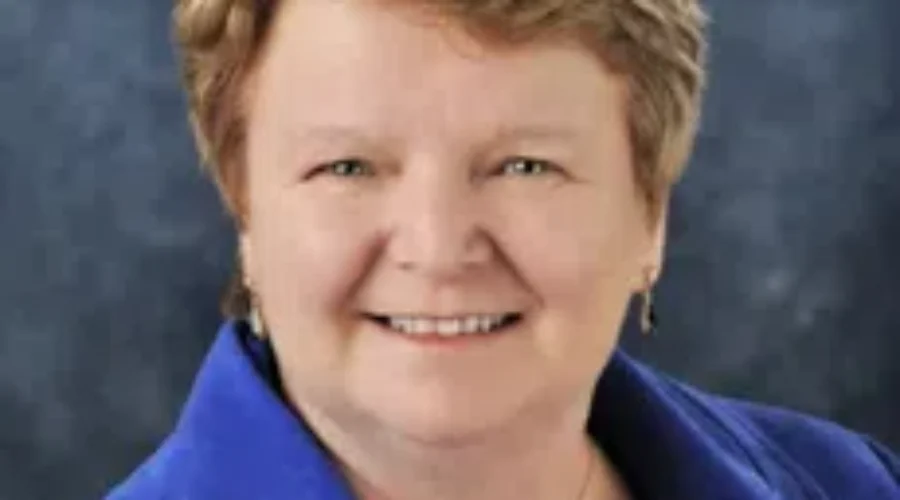 Fisheries Minister Gail Shea Approves Lobster Fishing Extension