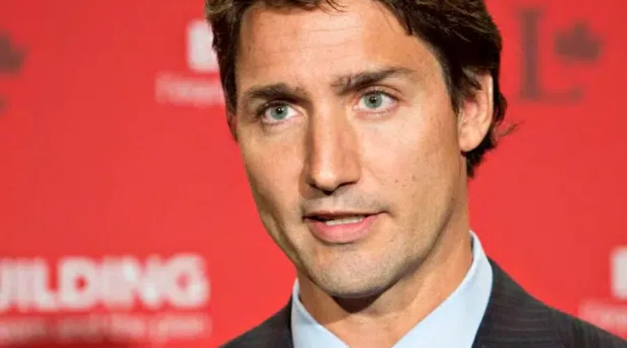 Liberal Leader Justin Trudeau Announces Education Funding For First Nations