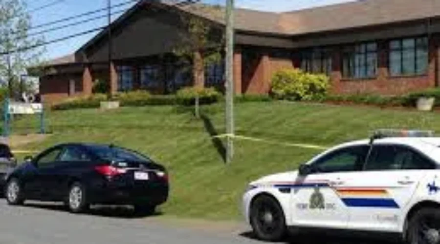 Man Pleads Guilty To Vandalising Police Station