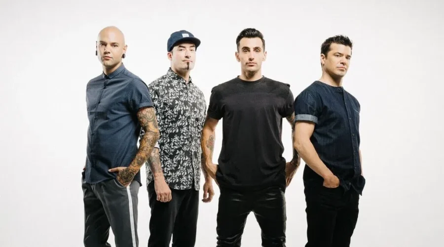 Hedley Returning To The Moncton Coliseum