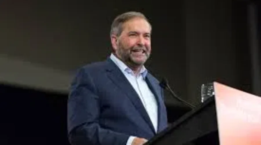 Tom Mulcair Pledges Funding For Arts