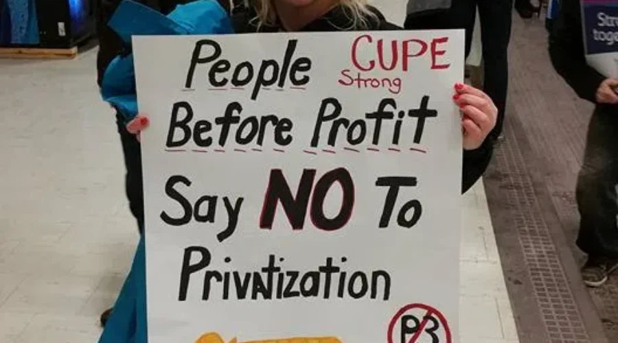 CUPE Protesters Attend The Strategic Program Review Public Meeting In Silent Disapproval