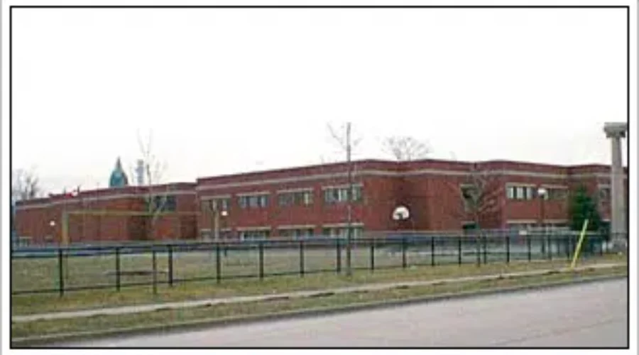 Edith Cavell Gets New “Welcome” Sign