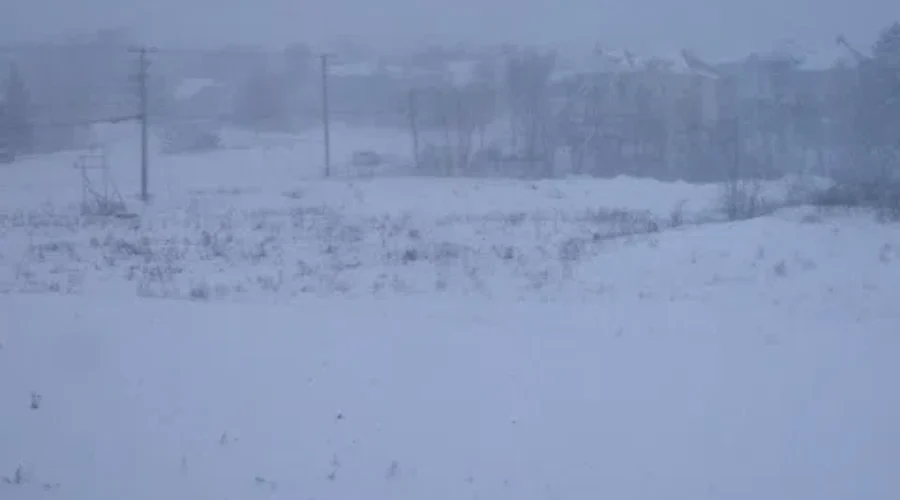 Winter Storm Dumps Heavy Snow On Region