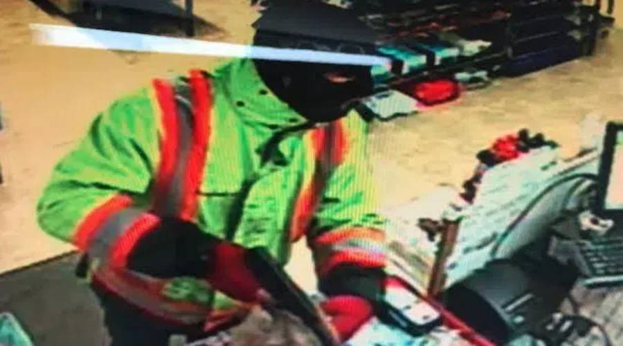 Armed Robbery AT JJ’s Convenience Under Investigation