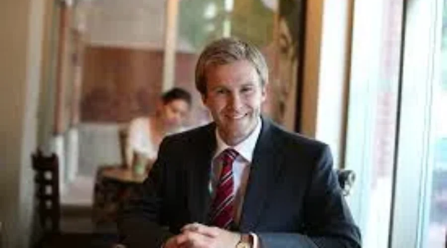 Premier’s Job Approval Stabilizes