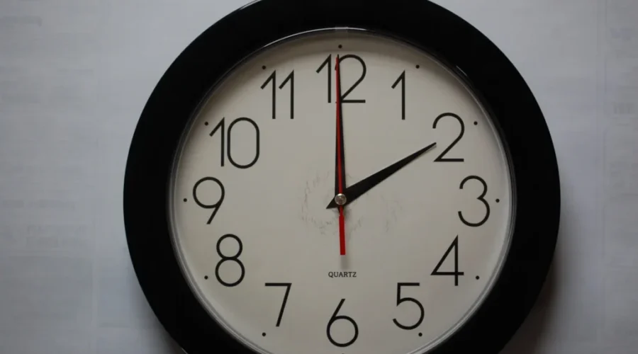 Clocks ‘Spring Forward’ Tonight
