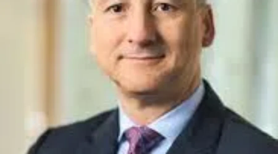 Former Premier Returning To Work In Province