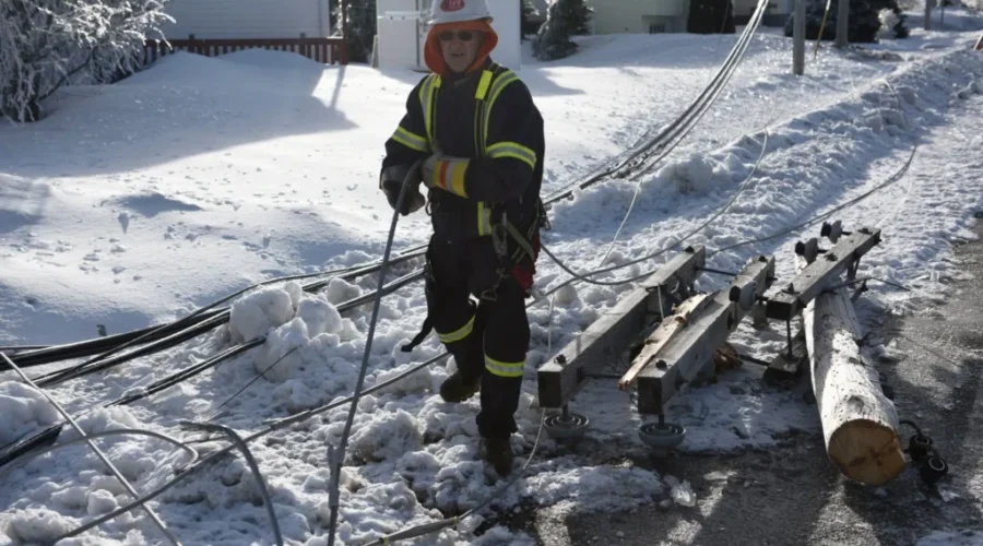 Communities Come Together During NB Ice Storm