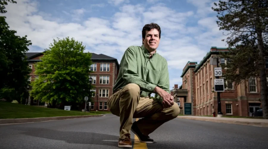 U-N-B Professor Receives National Honour
