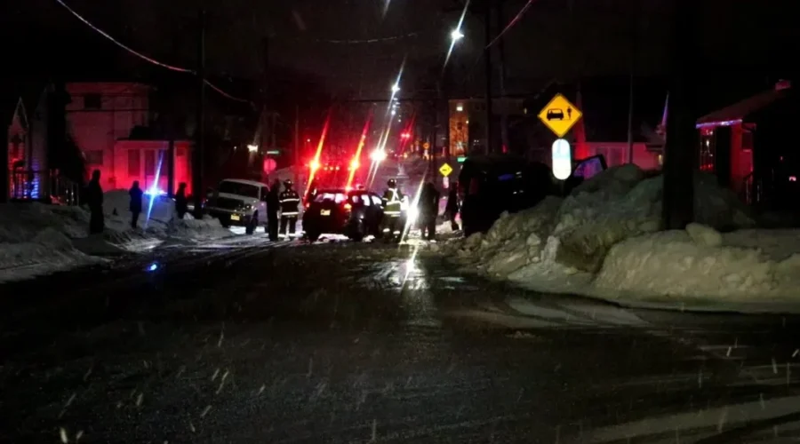 One Person Receives Minor Injuries In Moncton Crash