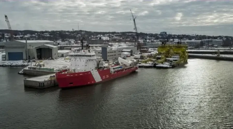 Coast Guard Welcomes New Icebreaker Named After Molly Kool