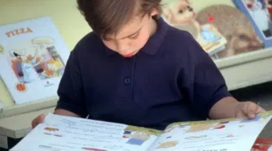 Student Mentors Needed For Elementary Literacy Friends Program