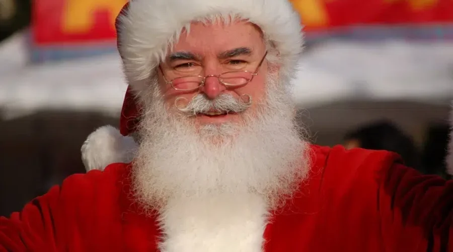 Will Santa Have A Co-Pilot For His Flight This Year?