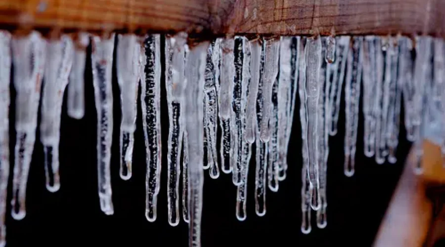 Slippery Conditions Expected With Arrival Of Freezing Rain And Ice Pellets On Friday Morning