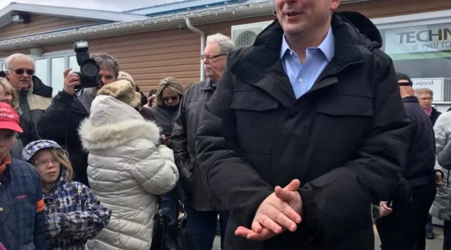 Federal Conservative Leader To Drop Carbon Tax If Elected