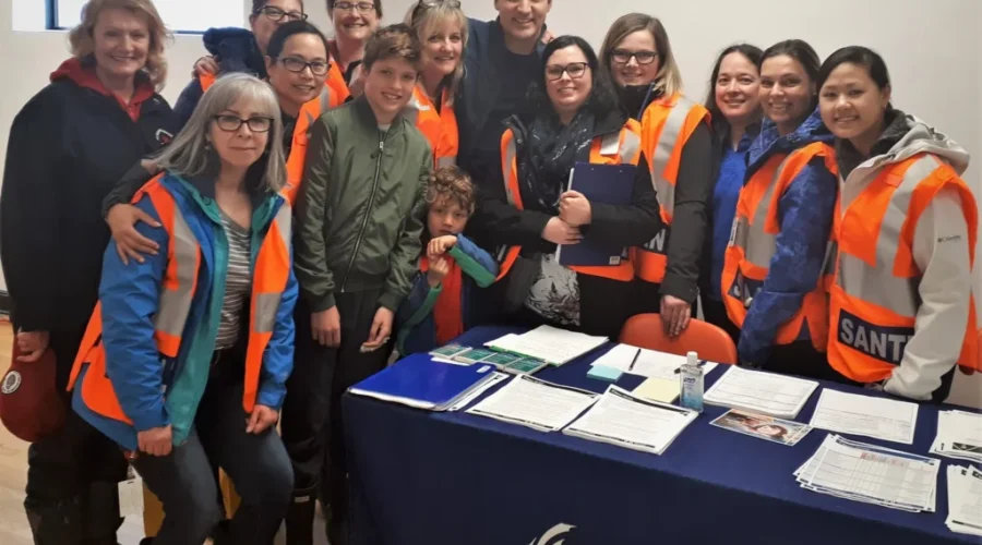 Trudeau Confronted By Flood Volunteer in Ottawa