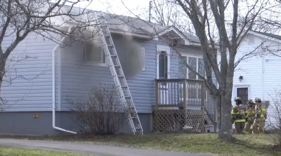 Riverview Firefighters Battle Blaze On Callowhill Road