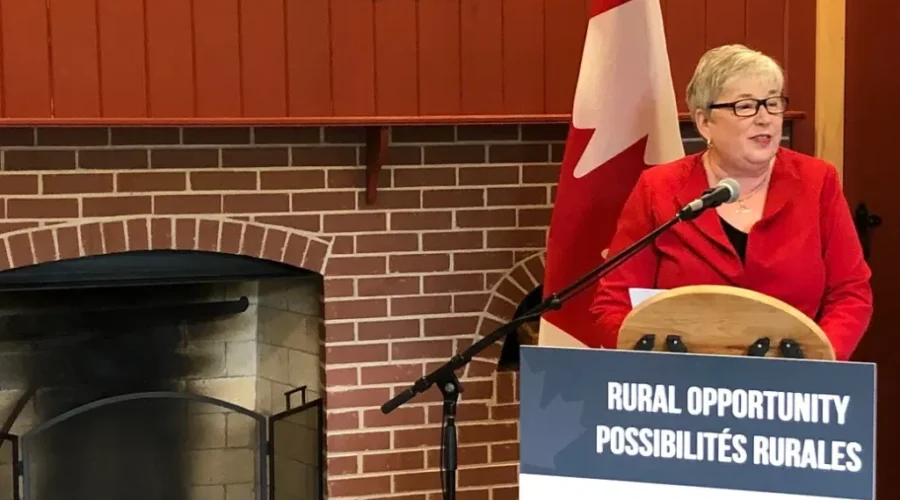 Minister Unveils Canadian Rural Economic Plan