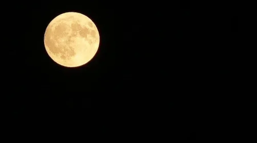 ITS A FULLLLLLL MOON!!!