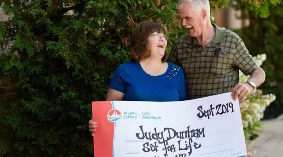 Friday The 13th Proves Lucky For Elgin Woman