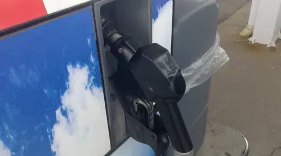 NB Gas Prices Dip, Diesel Rises