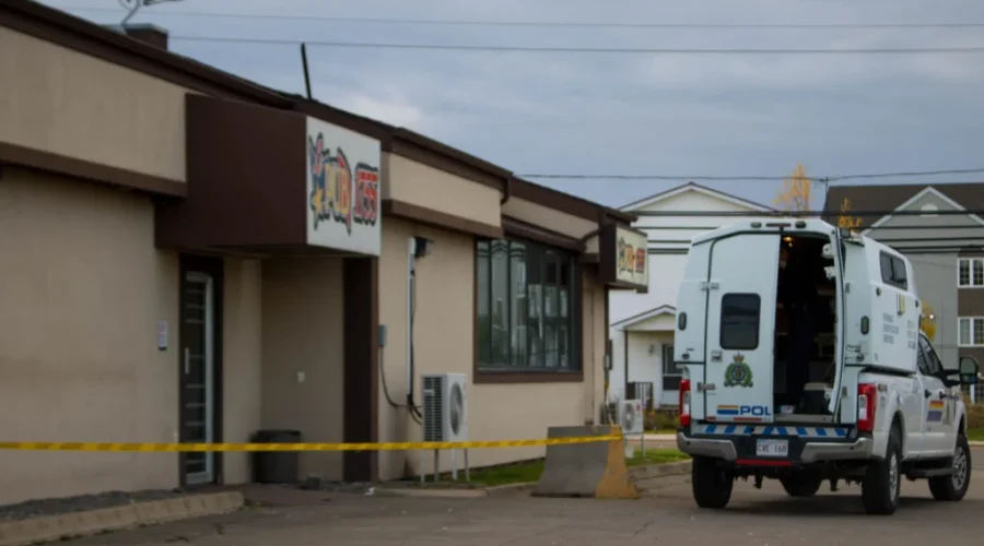 Man Arrested Following Attempted Armed Robbery