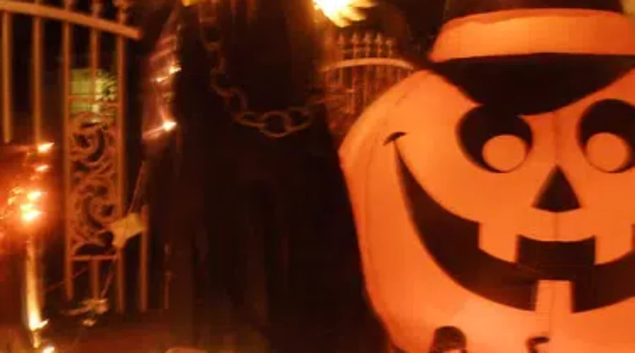 Halloween Decoration Safety Tips