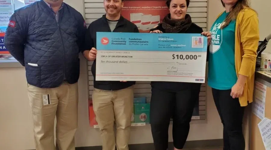 YMCA Plusone Mentoring Program Receives Donation From Canada Post