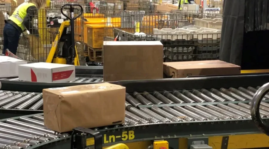 Busy Season For Canada Post Employees