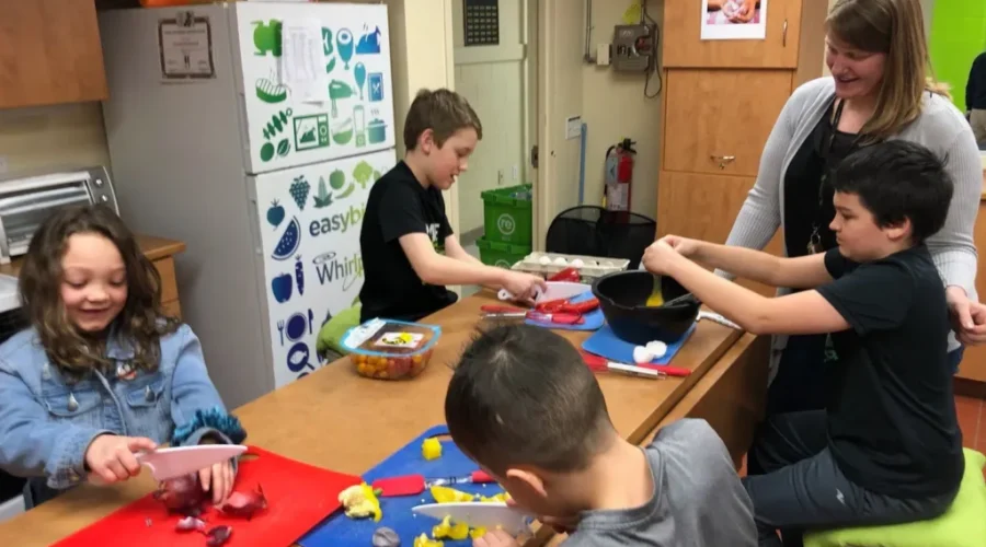New Program Teaches Youth About Nutrition