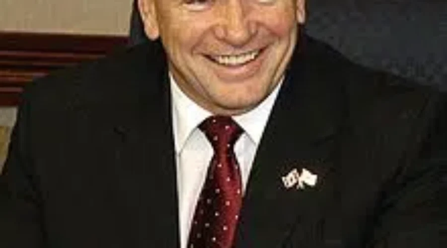 Former Premier Donates To NB Food Banks