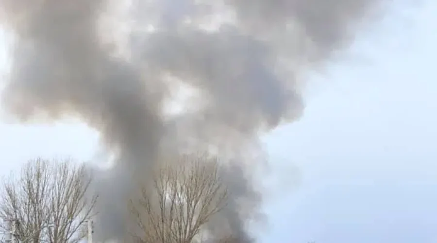 UPDATE: Firefighters Battle Blaze At Cap-Pelé Sawmill