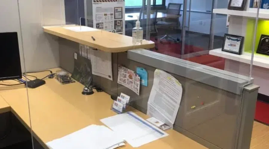 Do You See the Plexiglass on the Side of the Desk?