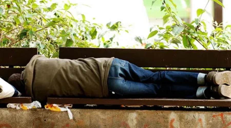 Extremely Warm Temperatures A Concern For The Homeless