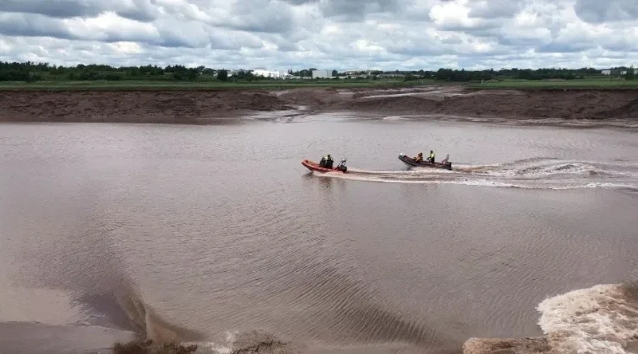 Riverview Fire Tests New Rescue Boat