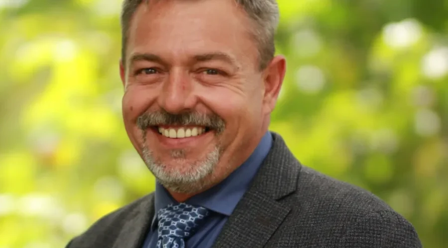 ‘Give Me A Chance’: Ousted PC Candidate Running As Independent