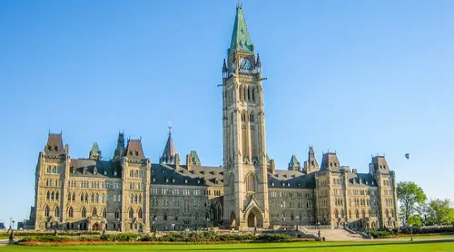 Applications Open For Canada Recovery Benefit