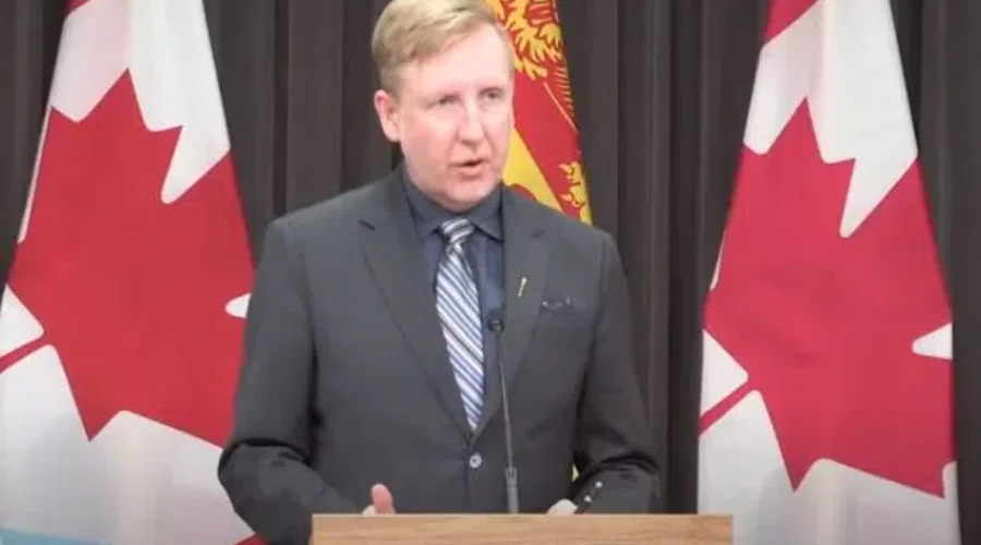 ‘No Evidence’ Of Student-To-Student Transmission: Cardy