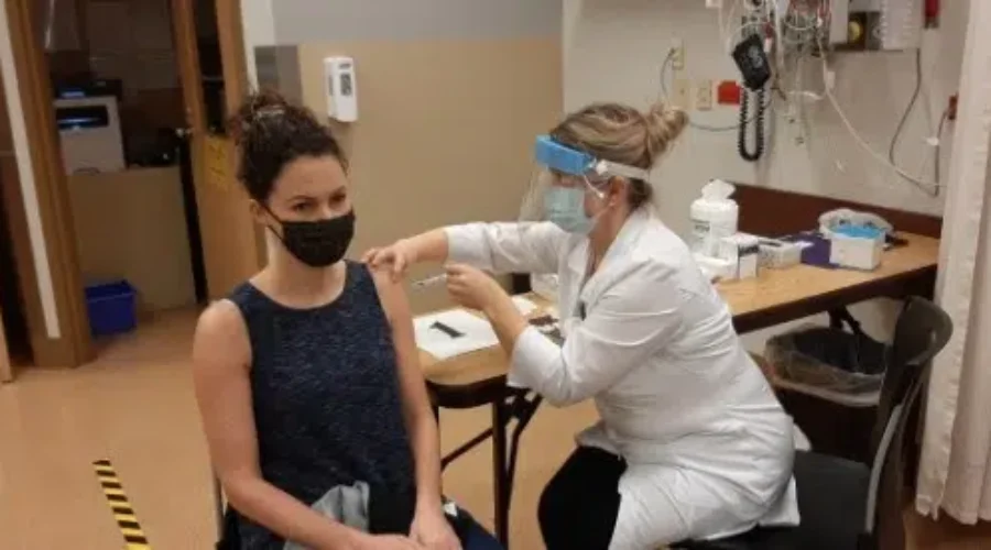 Five New COVID-19 Cases; Moncton Vaccination Clinic Opens