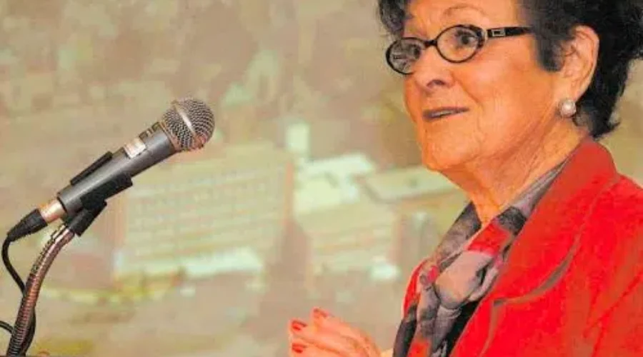 Nominations Needed For Award Honouring Provincial Adoption Advocate