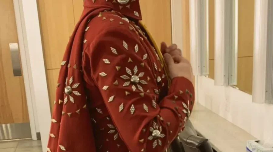 Seniors Homes Can Ring In the New Year With The King