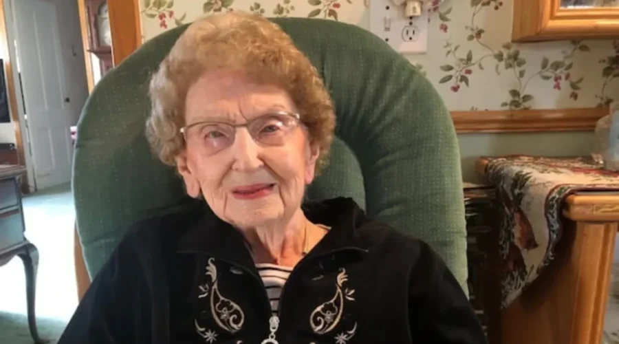 Bertha Higgs, The Premier’s Mother, Has Died
