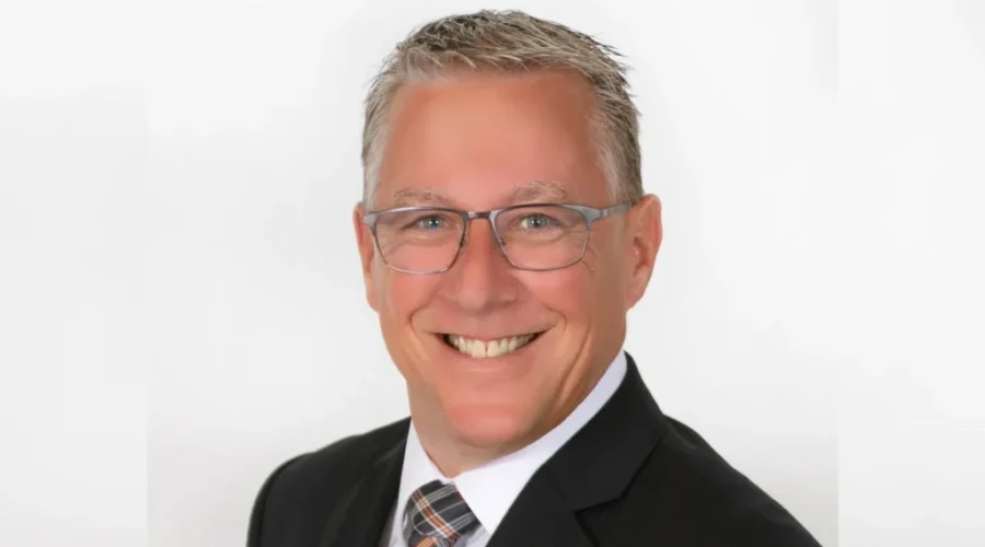 Businesses Need More Gov’t Support: Liberals