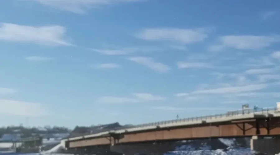 Motorists Considering Their Options During Causeway Closure