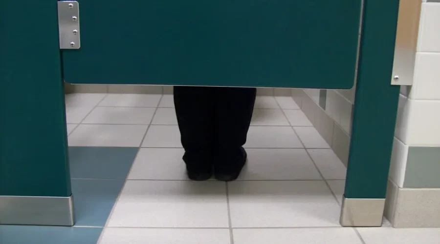 Anglophone East DEC Says School Bathroom Updates Needed