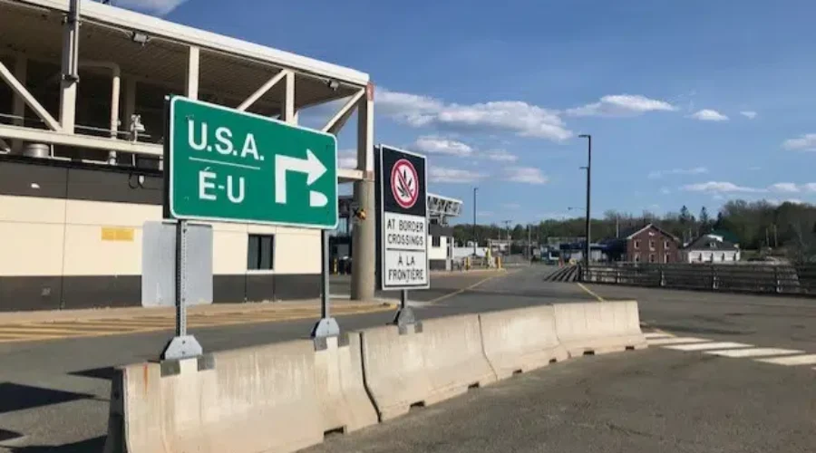 Canada/U.S. Border Closure Extended