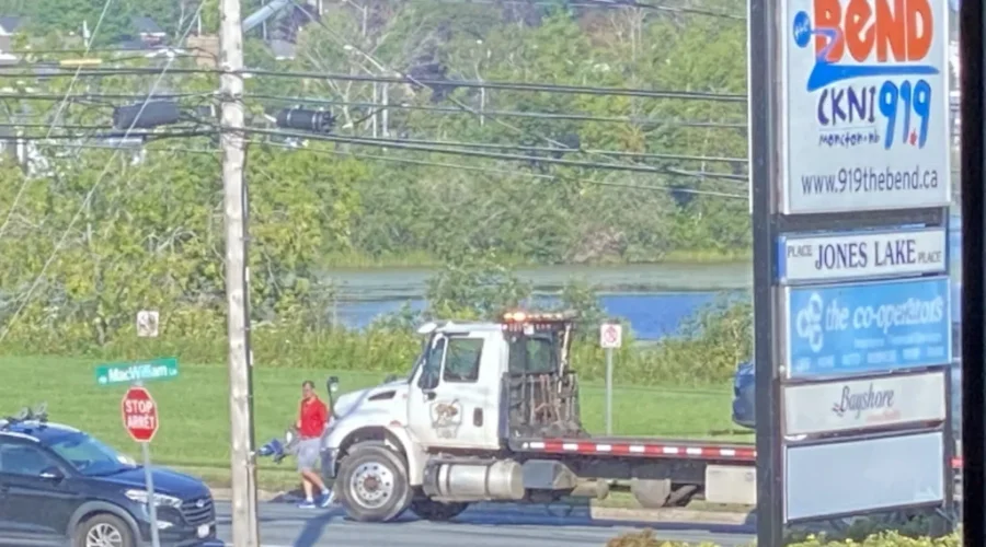 UPDATE: No One Hurt In West Main Street Accident